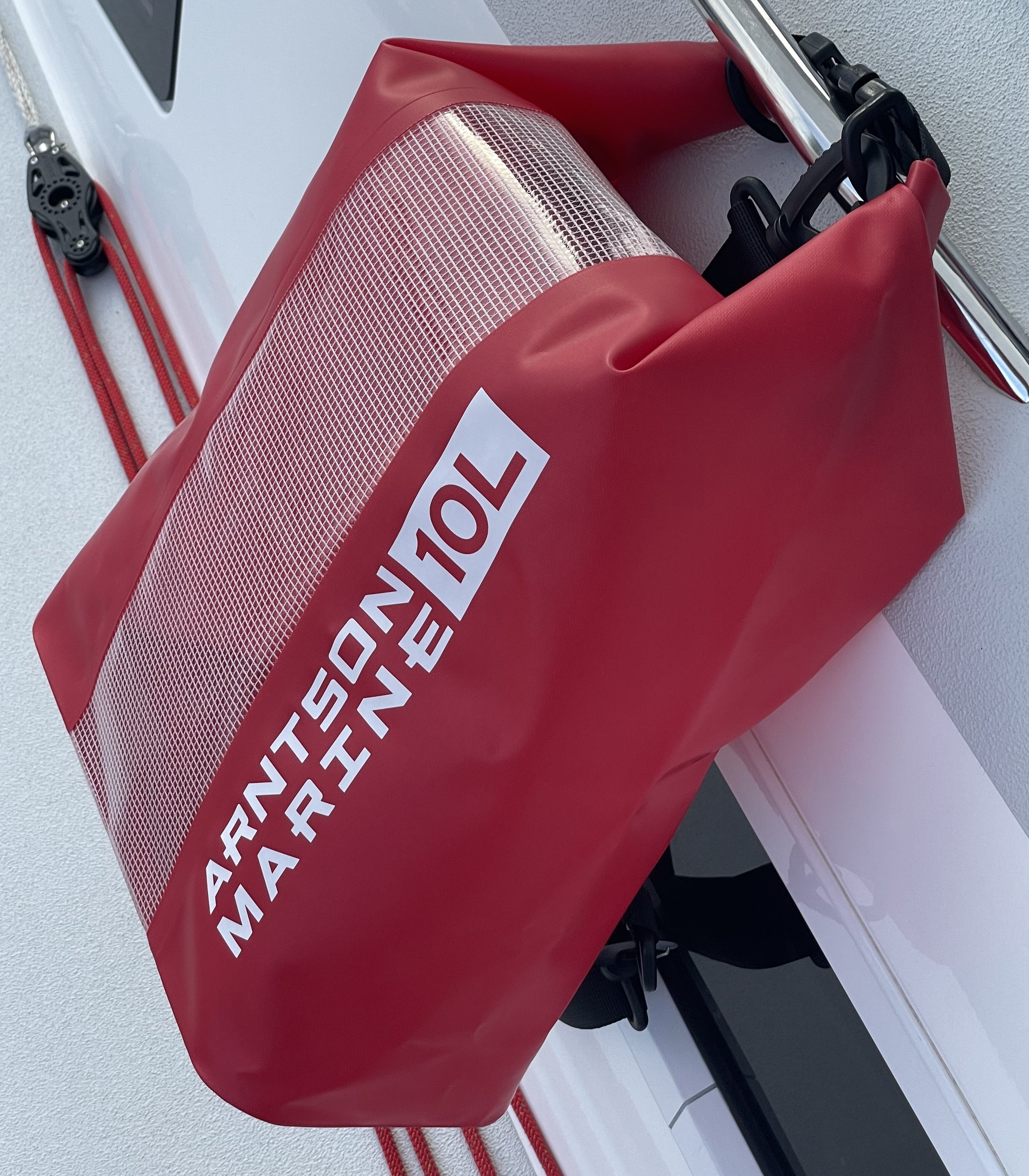 AM-0077 RollTop-10L Dry Bag $38